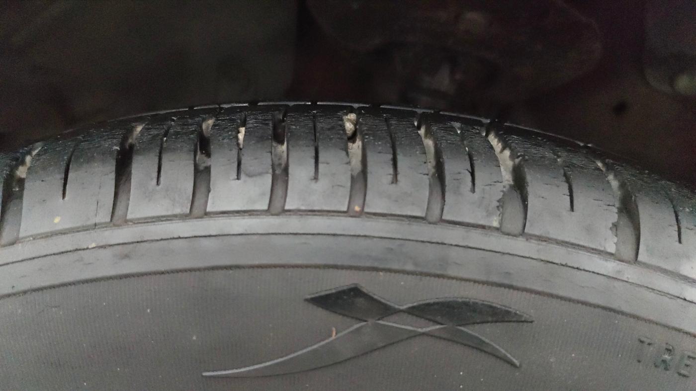 2015 Honda Jazz 1.2L I-VTEC V, Petrol, Manual, 89,698 km, Left Front Tyre Tread