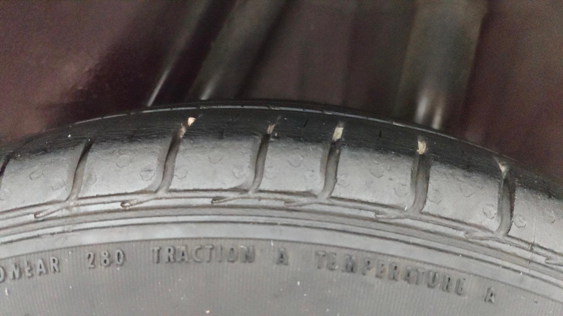 camera-Left-Rear-Tyre-Tread