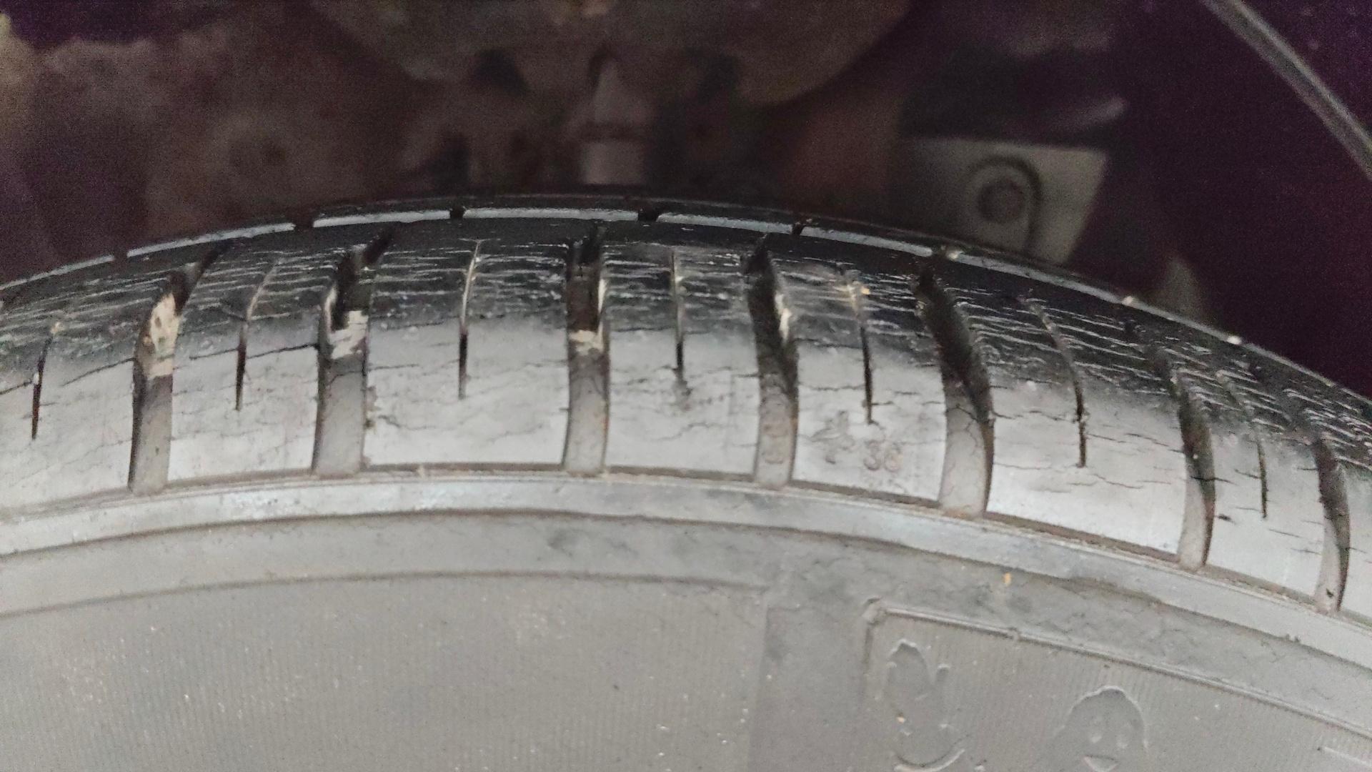 camera-Right-Front-Tyre-Tread