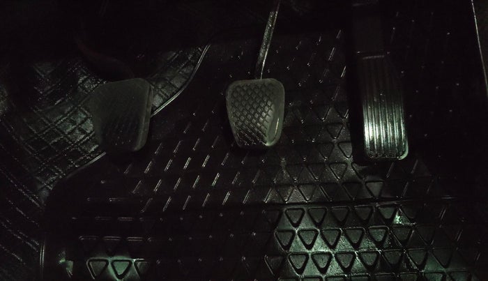 2015 Honda Jazz 1.2L I-VTEC V, Petrol, Manual, 89,663 km, Pedals