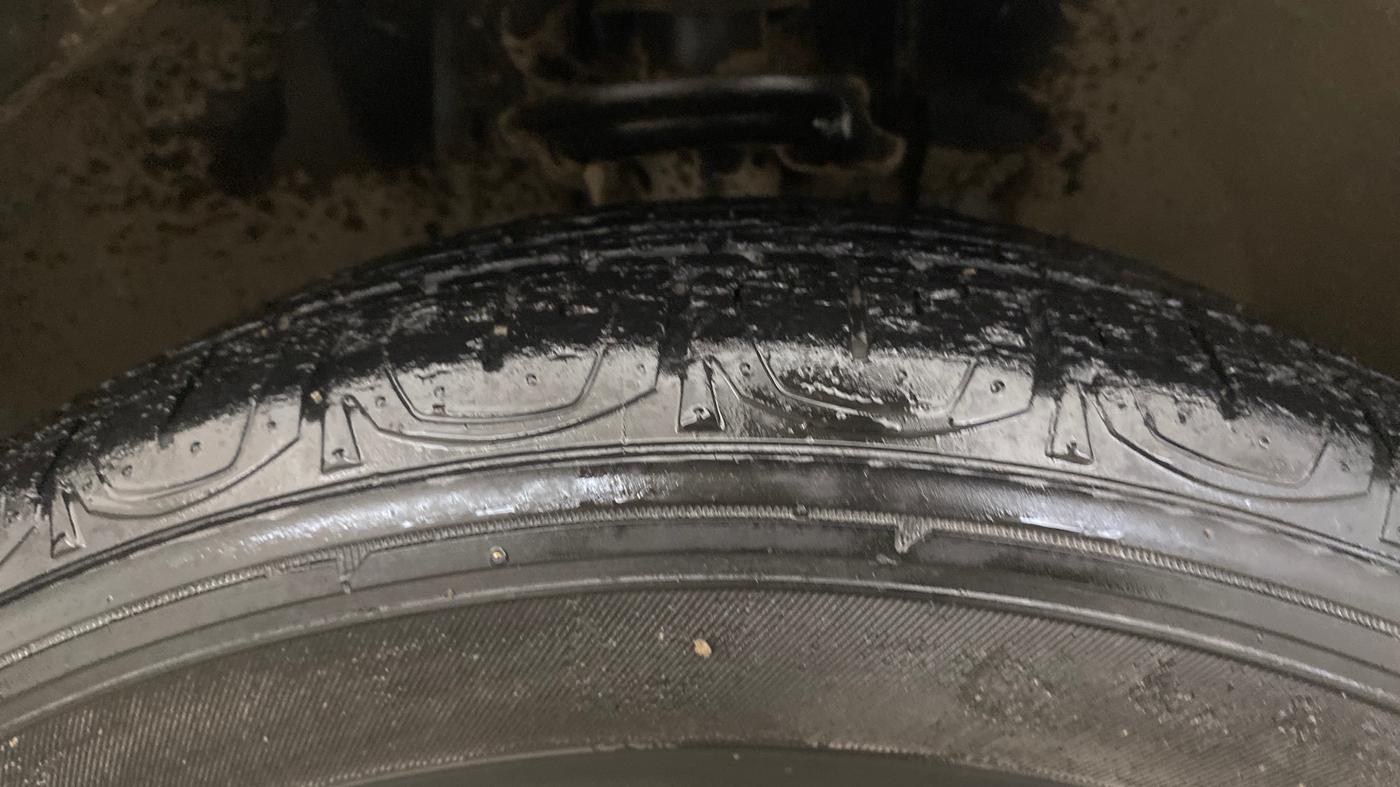 2017 Jeep Compass LIMITED 1.4 PETROL AT, Petrol, Automatic, 55,446 km, Right Front Tyre Tread