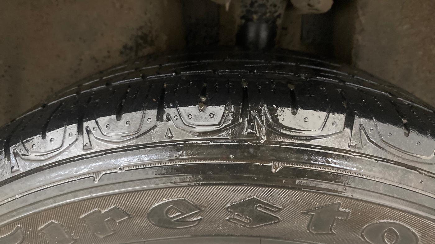 2017 Jeep Compass LIMITED 1.4 PETROL AT, Petrol, Automatic, 55,446 km, Left Rear Tyre Tread