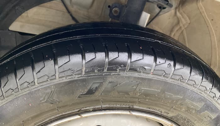 2022 Maruti Dzire LXI, Petrol, Manual, 53,727 km, Left Front Tyre Tread
