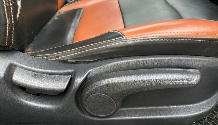 2015 Hyundai i20 Active 1.4 S, Diesel, Manual, 59,690 km, Driver Side Adjustment Panel