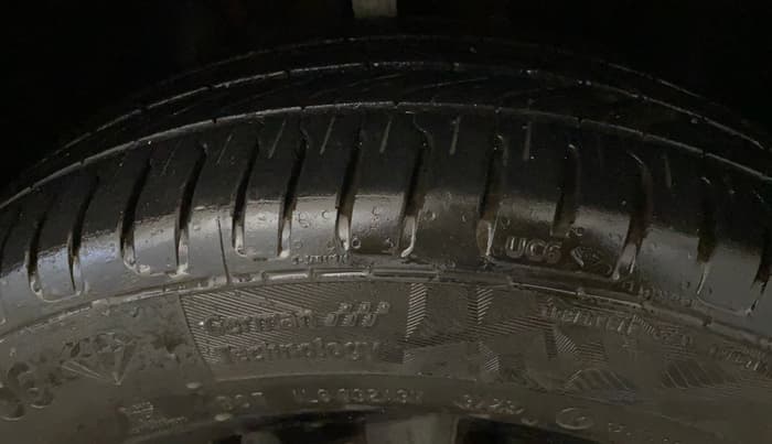 2017 Skoda Octavia STYLE PLUS AT 1.8 TSI, Petrol, Automatic, 47,241 km, Right Front Tyre Tread