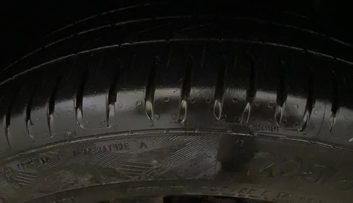 2017 Skoda Octavia STYLE PLUS AT 1.8 TSI, Petrol, Automatic, 47,241 km, Left Front Tyre Tread