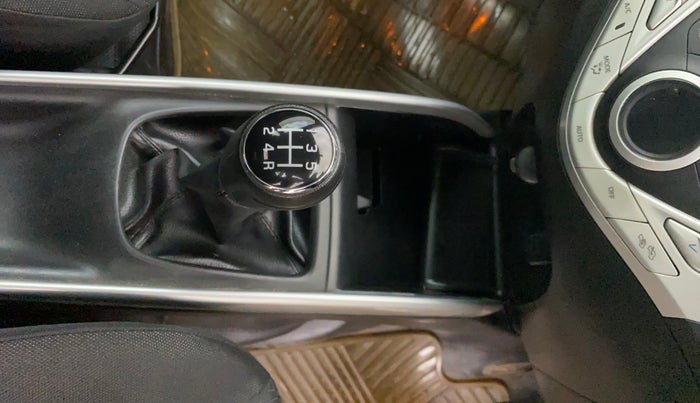 2015 Maruti Baleno ZETA PETROL 1.2, Petrol, Manual, 41,496 km, Gear Lever