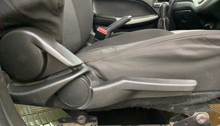 2015 Maruti Baleno ZETA PETROL 1.2, Petrol, Manual, 41,496 km, Driver Side Adjustment Panel