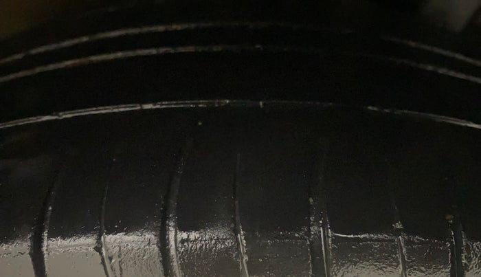 2015 Hyundai Grand i10 ASTA (O) 1.2 KAPPA VTVT, Petrol, Manual, 90,736 km, Left Rear Tyre Tread