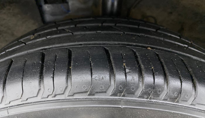 2022 Hyundai VENUE SX PLUS 1.0 TURBO DCT, Petrol, Automatic, 26,779 km, Left Front Tyre Tread
