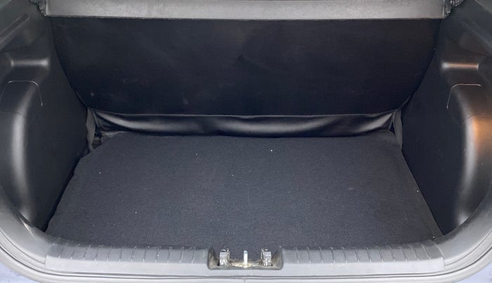 2022 Hyundai VENUE SX PLUS 1.0 TURBO DCT, Petrol, Automatic, 26,779 km, Boot Inside