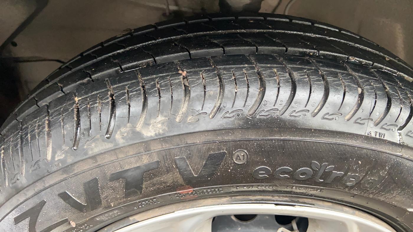 2021 Maruti S PRESSO VXI, Petrol, Manual, 13,777 km, Left Front Tyre Tread