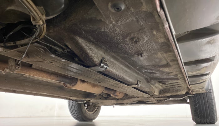 2019 Renault Duster RXS 106 PS MT, CNG, Manual, 30,212 km, Right Side Underbody