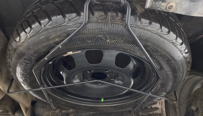 2019 Renault Duster RXS 106 PS MT, CNG, Manual, 30,212 km, Spare Tyre