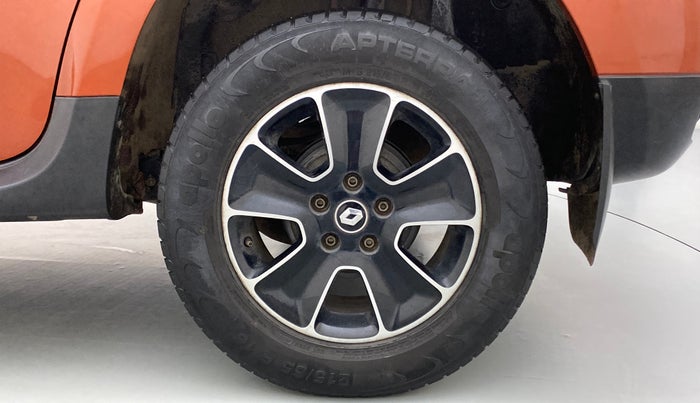 2019 Renault Duster RXS 106 PS MT, CNG, Manual, 30,212 km, Left Rear Wheel