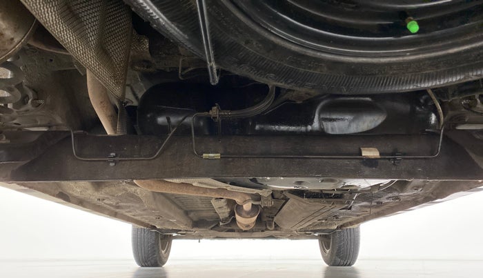 2019 Renault Duster RXS 106 PS MT, CNG, Manual, 30,212 km, Rear Underbody