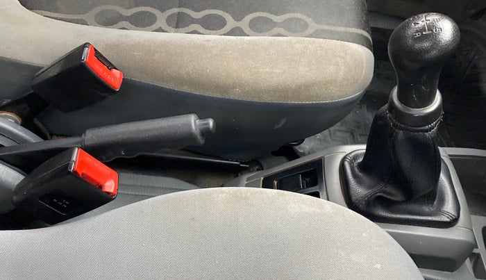 2015 Maruti Alto 800 LXI, Petrol, Manual, 70,186 km, Gear Lever