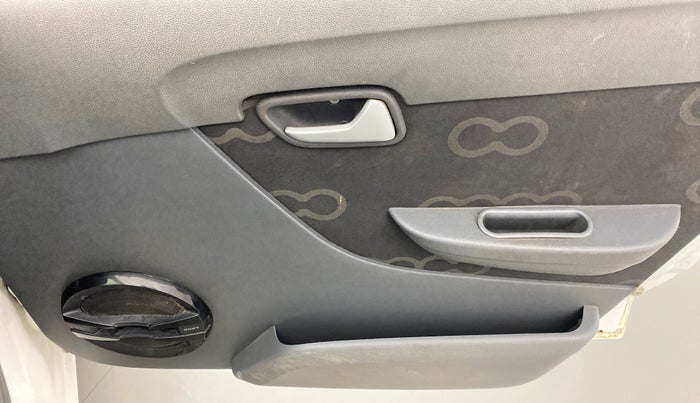 2015 Maruti Alto 800 LXI, Petrol, Manual, 70,186 km, Driver Side Door Panels Control