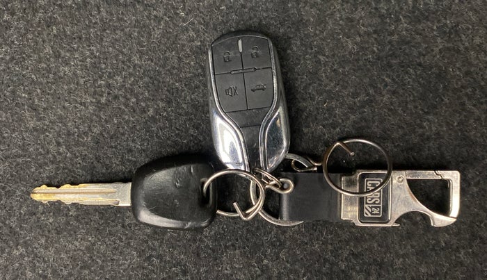 2015 Maruti Alto 800 LXI, Petrol, Manual, 70,186 km, Key Close Up