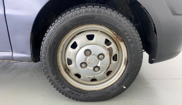 2010 Hyundai Santro Xing GL, Petrol, Manual, 23,492 km, Right Front Wheel