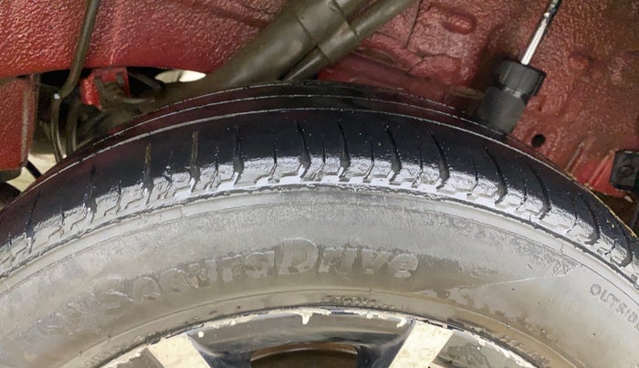 2018 Mahindra KUV 100 NXT K8 D 6 STR, Diesel, Manual, 1,25,416 km, Left Rear Tyre Tread