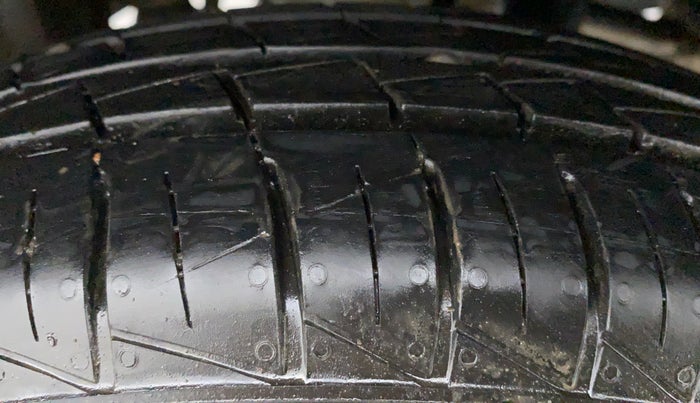 2019 Maruti Alto VXI, Petrol, Manual, 3,727 km, Right Rear Tyre Tread