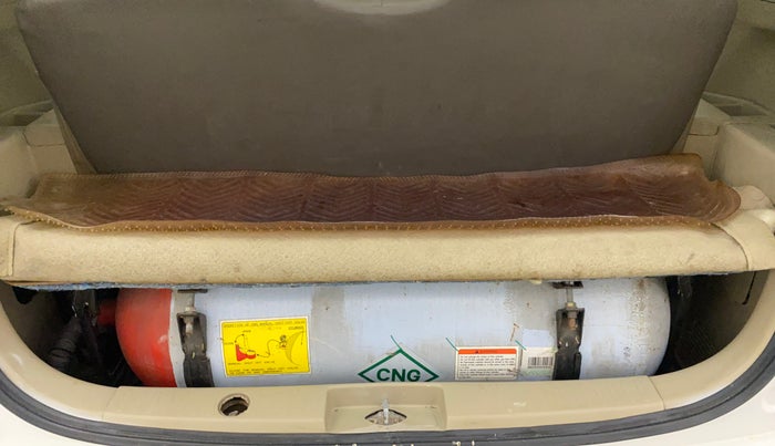 2015 Maruti Ertiga VXI CNG, CNG, Manual, 89,664 km, Boot Inside