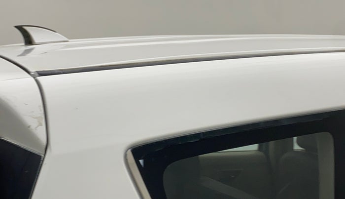 2015 Maruti Ertiga VXI CNG, CNG, Manual, 89,664 km, Right C pillar - Paint is slightly faded