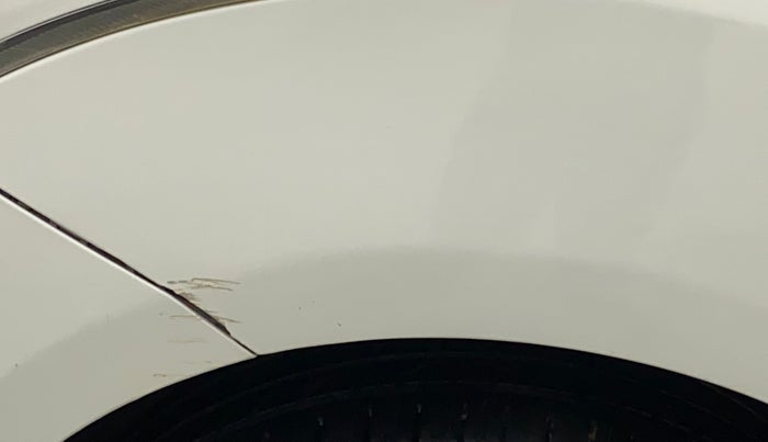 2015 Maruti Ertiga VXI CNG, CNG, Manual, 89,664 km, Left fender - Minor scratches