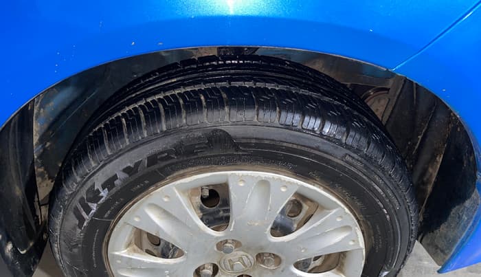 2013 Honda Brio S MT, Petrol, Manual, 754 km, Right Front Tyre Tread
