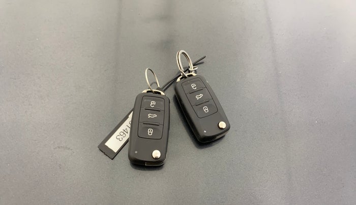 2016 Volkswagen Vento HIGHLINE 1.5 AT, Diesel, Automatic, 55,573 km, Key Close Up