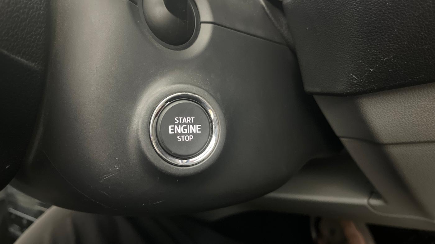 2022 Skoda KUSHAQ STYLE 1.0L TSI MT, Petrol, Manual, 53,979 km, Keyless Start/ Stop Button