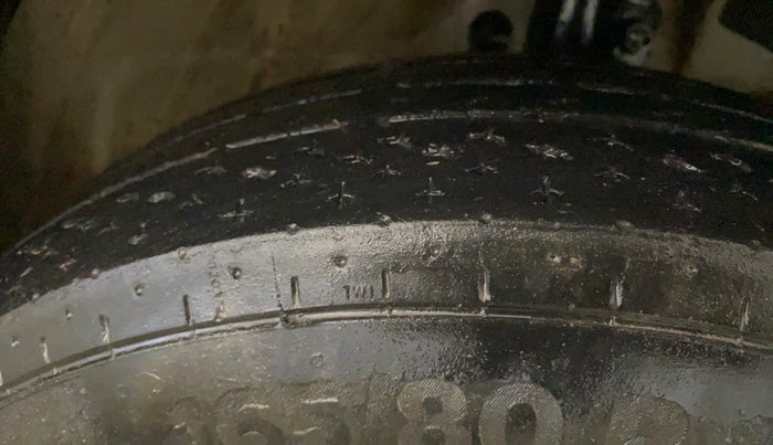 2020 Maruti Swift VXI, Petrol, Manual, 69,270 km, Right Front Tyre Tread