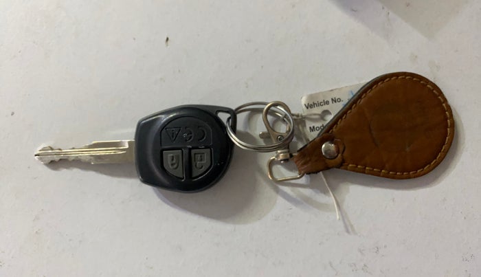 2020 Maruti Swift VXI, Petrol, Manual, 69,270 km, Key Close Up