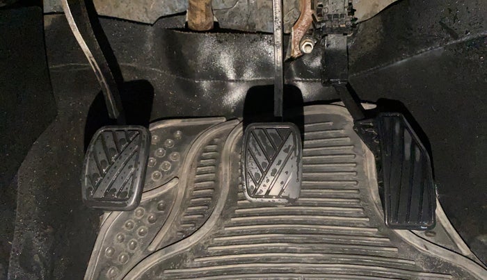 2020 Maruti Swift VXI, Petrol, Manual, 69,270 km, Pedals