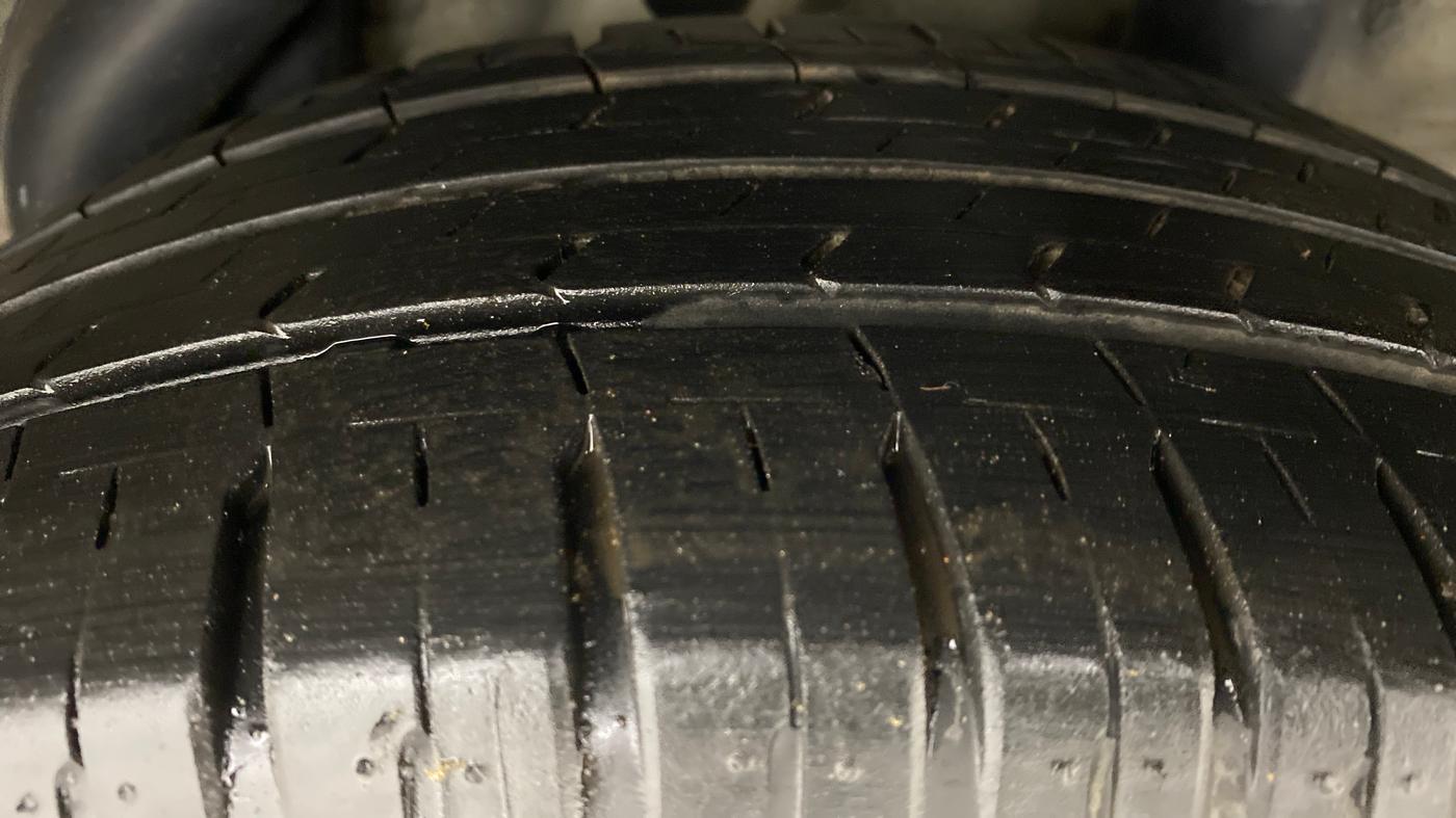 2019 Hyundai Verna 1.6 SX VTVT AT (O), Petrol, Automatic, 21,707 km, Left Rear Tyre Tread