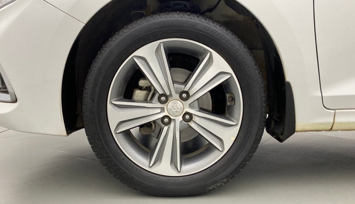 2019 Hyundai Verna 1.6 SX VTVT AT (O), Petrol, Automatic, 21,707 km, Left Front Wheel