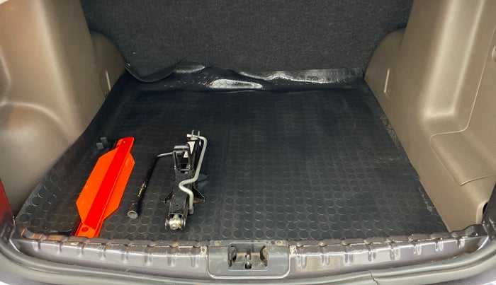 2019 Renault Duster RXS 85 PS, Diesel, Manual, 42,282 km, Boot Inside