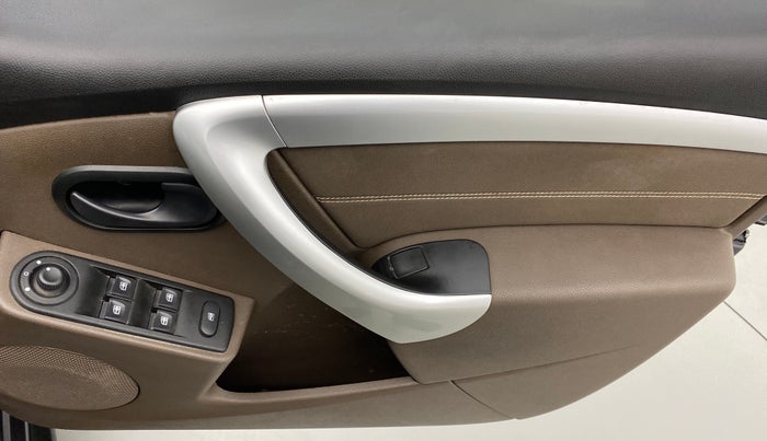 2019 Renault Duster RXS 85 PS, Diesel, Manual, 42,282 km, Driver Side Door Panels Control