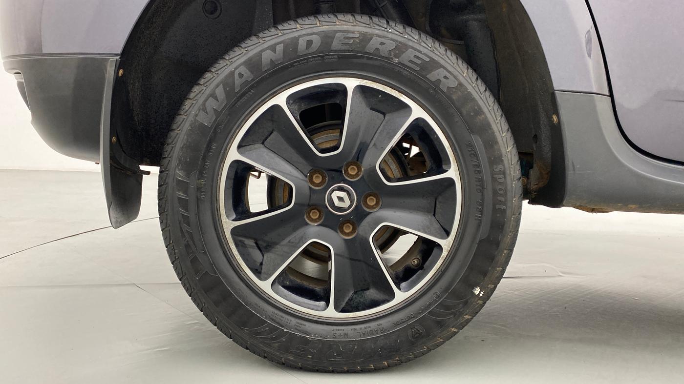 2019 Renault Duster RXS 85 PS, Diesel, Manual, 42,282 km, Right Rear Wheel