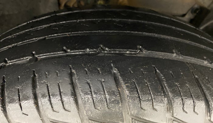 2019 Renault Duster RXS 85 PS, Diesel, Manual, 42,282 km, Right Front Tyre Tread