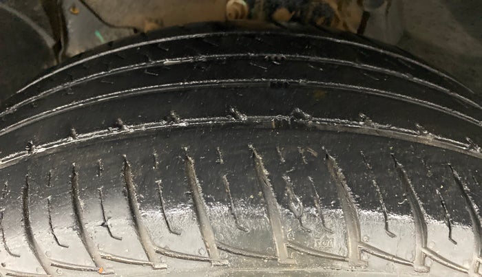 2019 Renault Duster RXS 85 PS, Diesel, Manual, 42,282 km, Left Front Tyre Tread