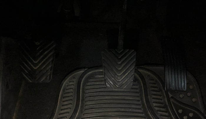 2014 Hyundai Verna FLUIDIC 1.6 VTVT SX, Petrol, Manual, 64,978 km, Pedals