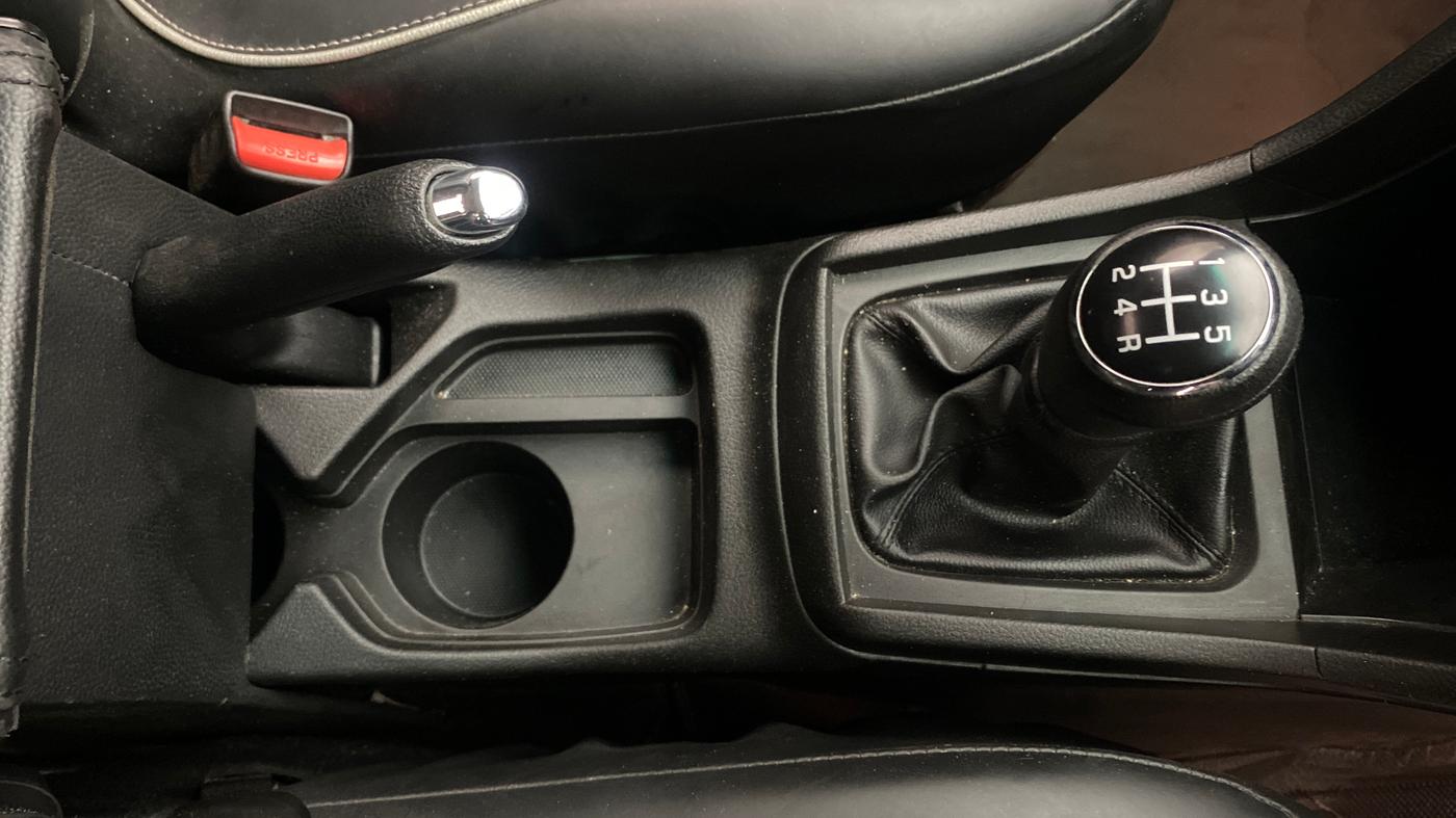 2021 Maruti Vitara Brezza VXI, Petrol, Manual, 75,387 km, Gear Lever