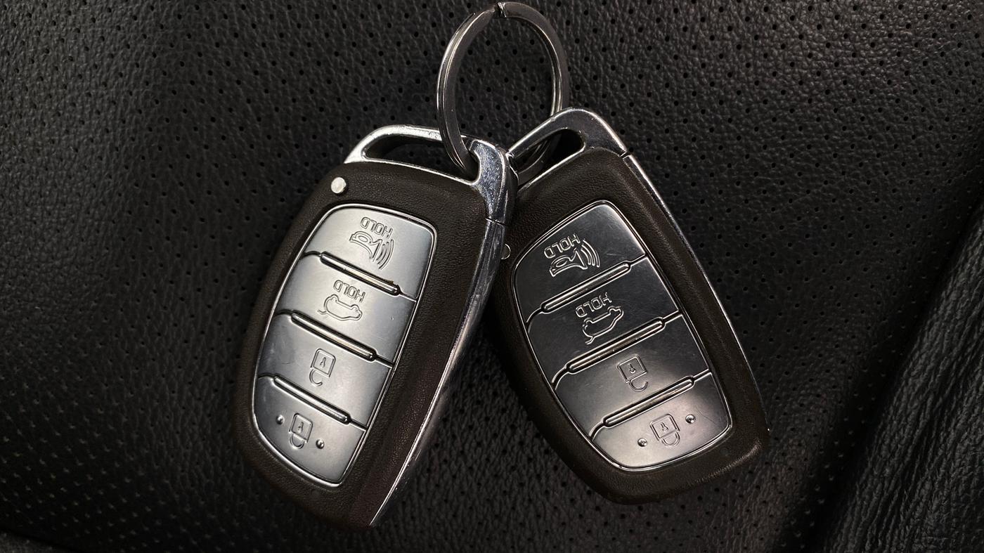 2022 Hyundai Tucson GL (O) 2WD AT PETROL, Petrol, Automatic, 91,248 km, Key Close Up