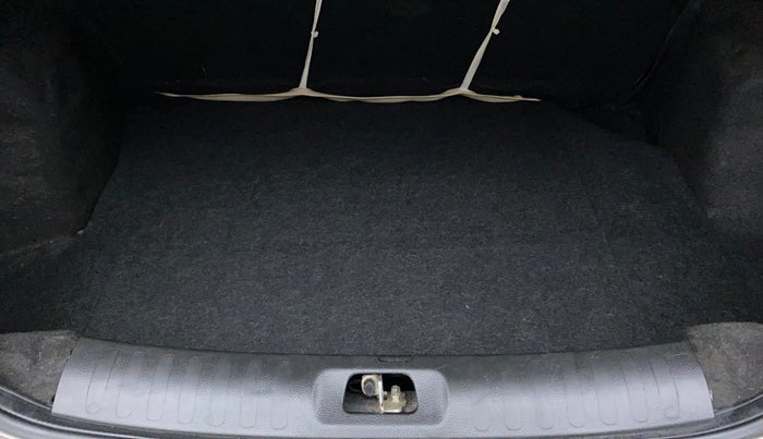 2016 Maruti Swift Dzire VXI, Petrol, Manual, 74,599 km, Boot Inside