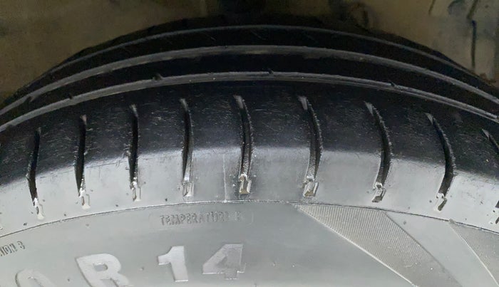 2016 Maruti Swift Dzire VXI, Petrol, Manual, 74,599 km, Right Front Tyre Tread