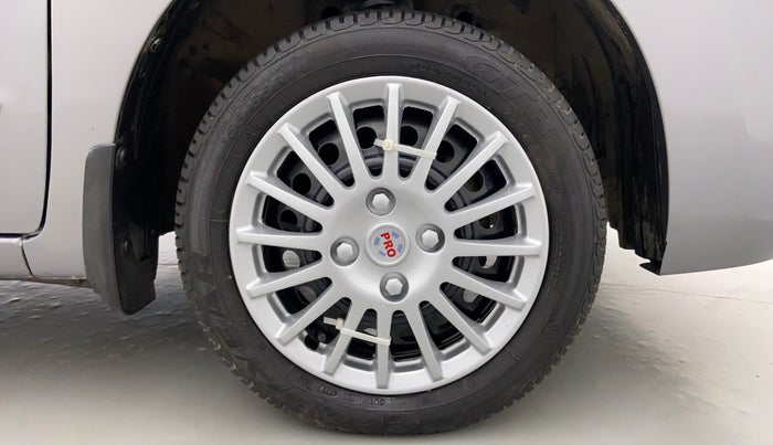 2017 Maruti Wagon R 1.0 VXI AMT, Petrol, Automatic, 61,081 km, Right Front Wheel