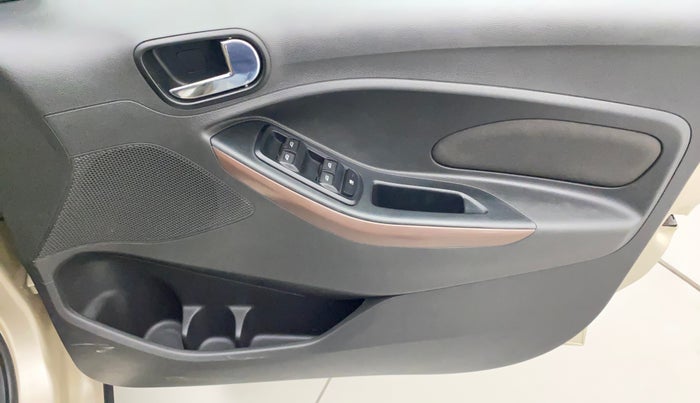 2018 Ford FREESTYLE TITANIUM 1.2 PETROL, Petrol, Manual, 47,415 km, Driver Side Door Panels Control