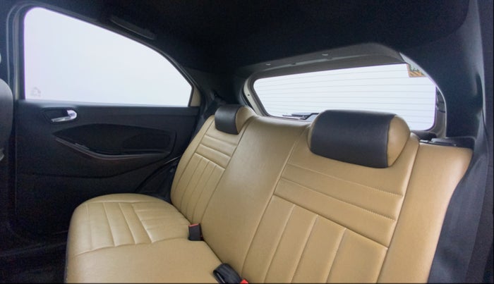 2018 Ford FREESTYLE TITANIUM 1.2 PETROL, Petrol, Manual, 47,415 km, Right Side Rear Door Cabin